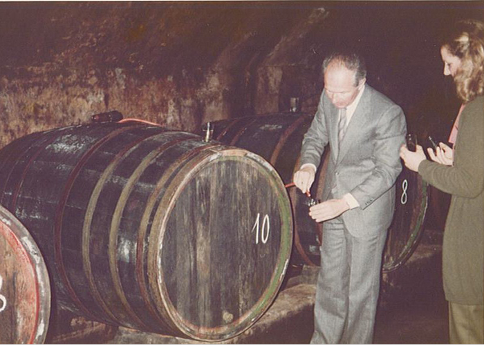 自社にてドイツワインの直輸入開始