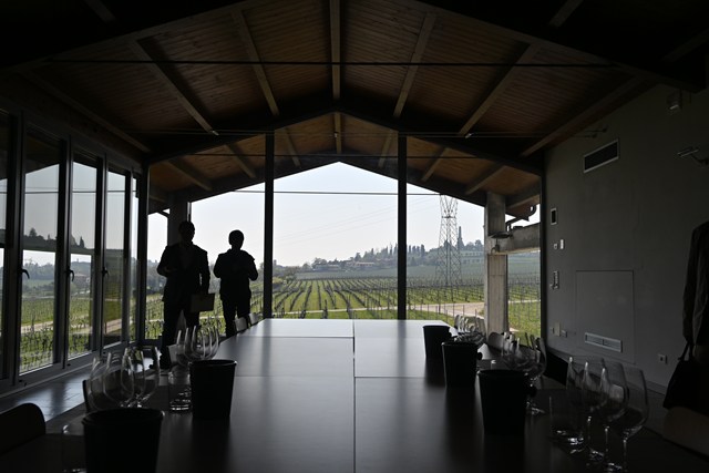 【現地視察レポート】INABAのイタリアワインといえば、外せないのがこの造り手! クストーツァの最高峰 “カヴァルキーナ(ピオーナ家)”(経営企画室 藤野晃治)